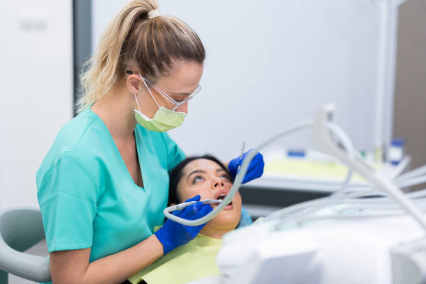 Best Emergency Dental Care for Broken or Chipped Teeth in Clever, MO